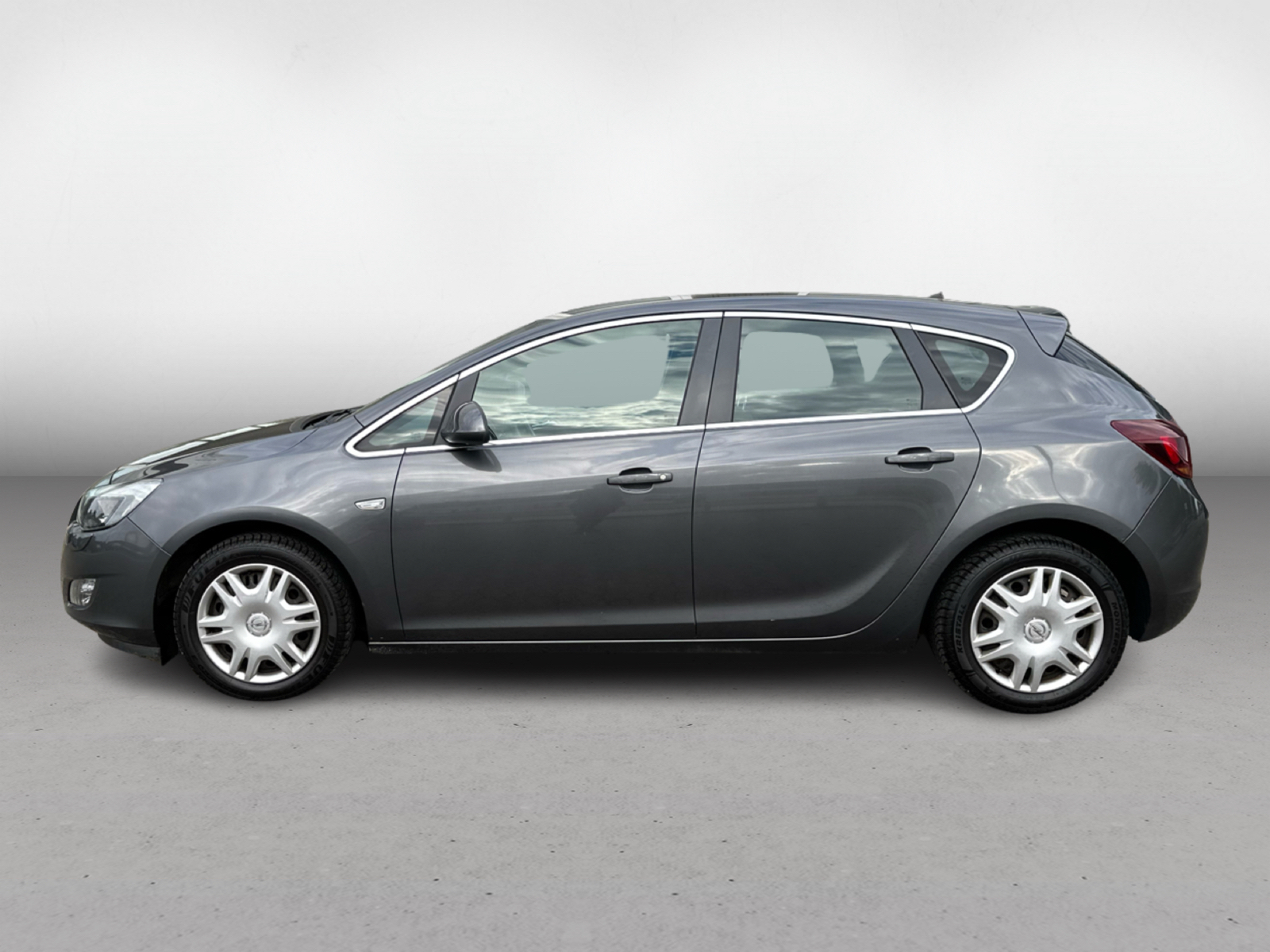 2Opel_astra_SideL_1746896194492