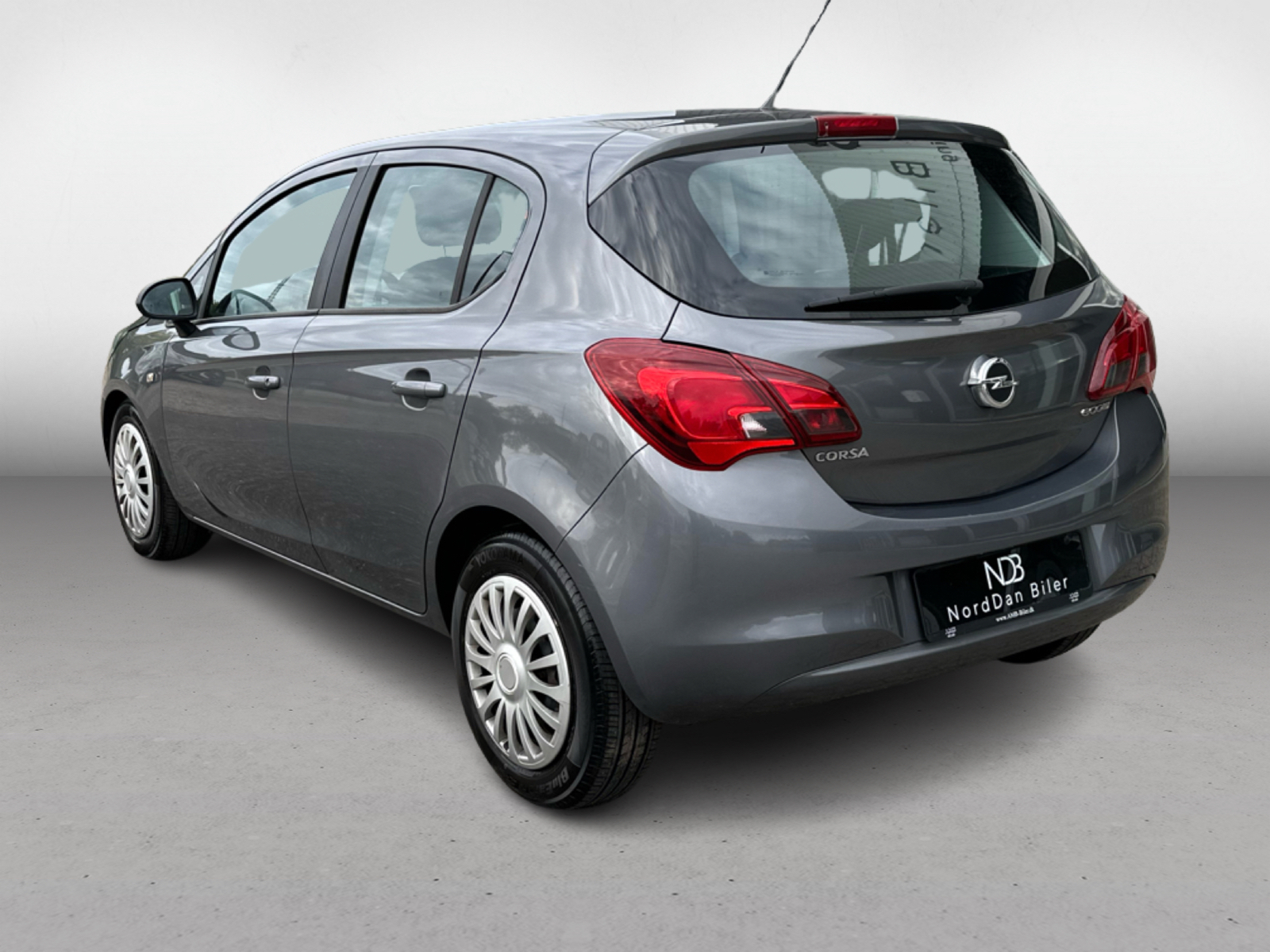 2Opel_corsa_BackL_1746895028412