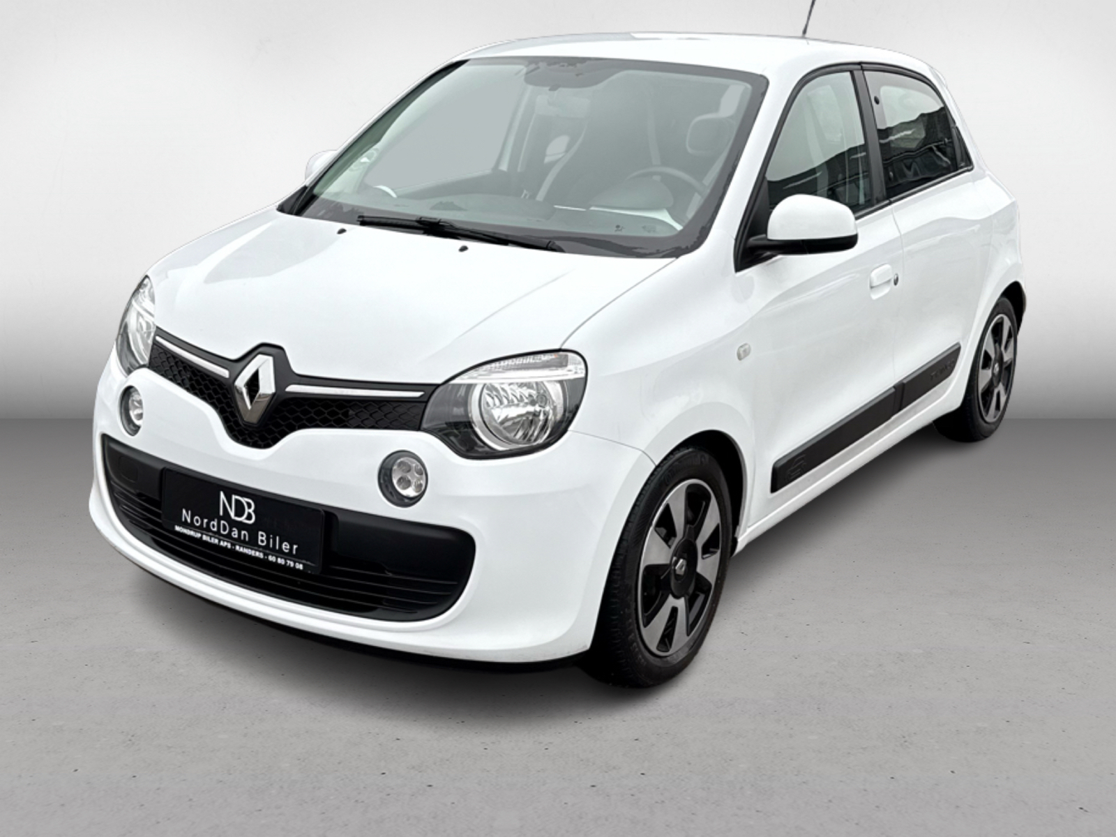 0Renault_twingo_FrontL_1772194402224
